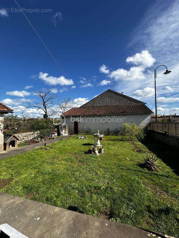 Maison à TAIZE-AIZIE