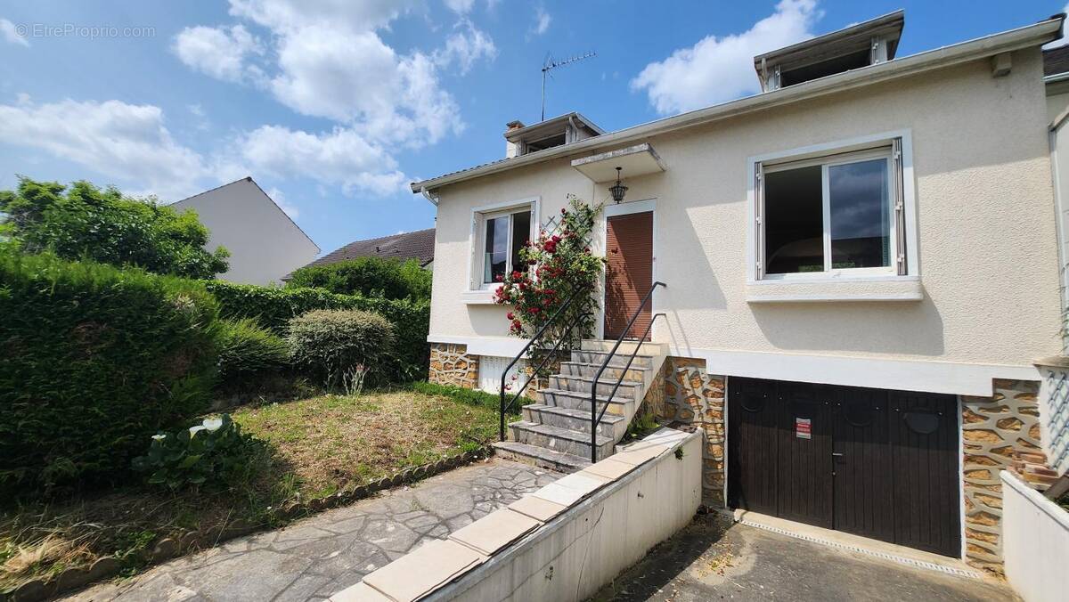 Maison à LARDY