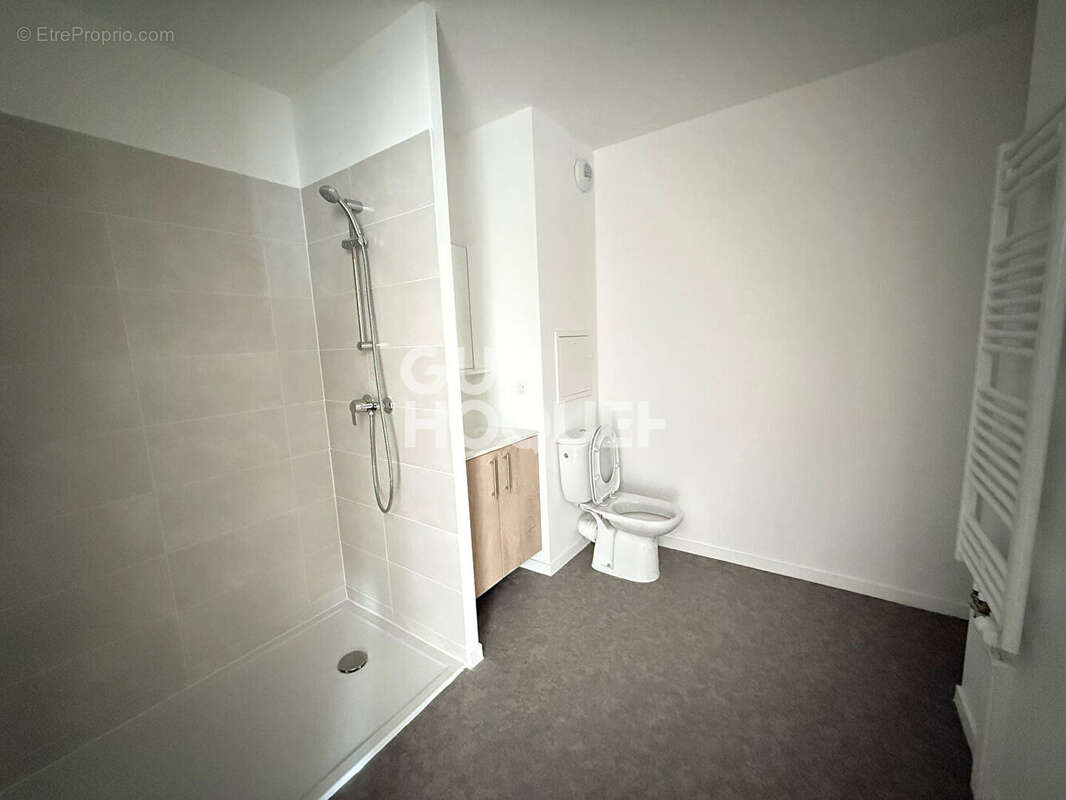 Appartement à EPONE