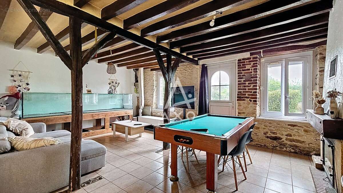 Maison à LA CHAPELLE-SAINT-SEPULCRE