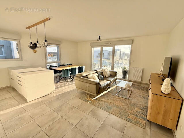 Appartement à SAINT-GENIS-POUILLY