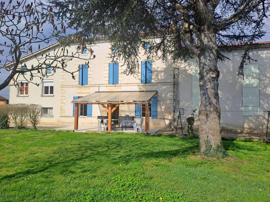 Maison à SAINTE-BAZEILLE