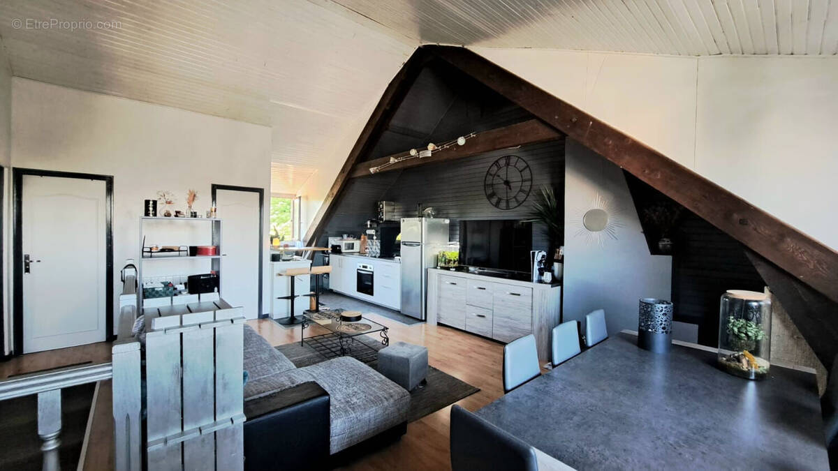 Appartement à CHAUMONTEL