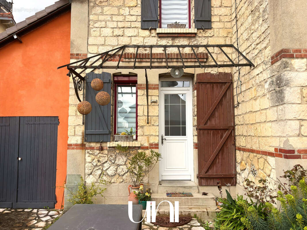 Maison à MONDEVILLE