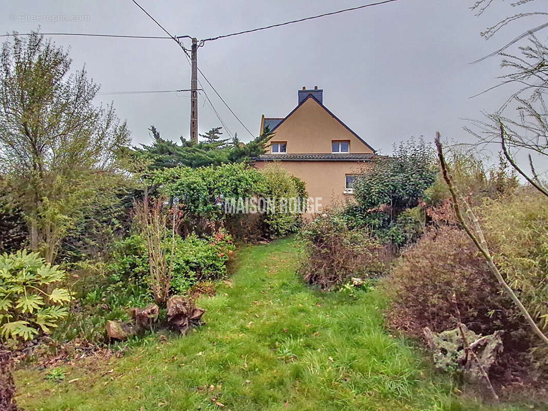 Maison à TREGUEUX