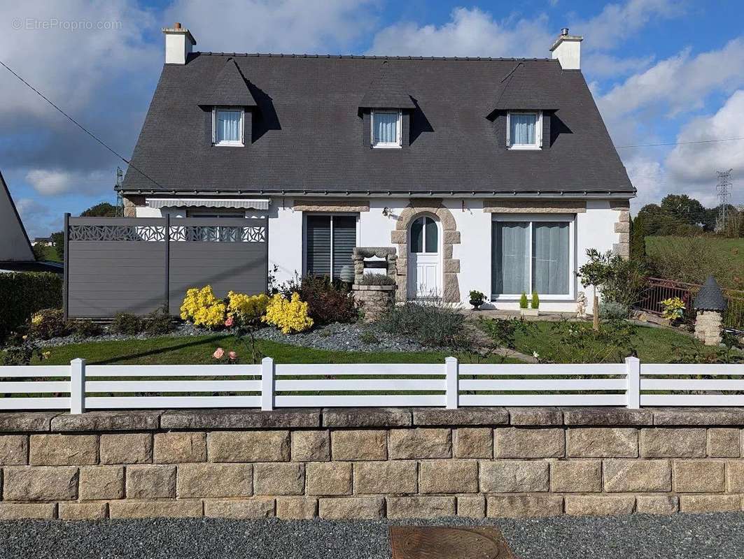 Maison à JOSSELIN