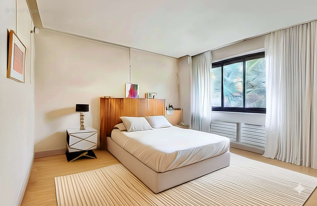 Maison à PARIS-14E