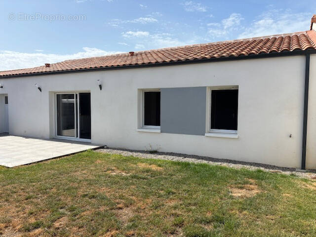 Maison à TALMONT-SAINT-HILAIRE