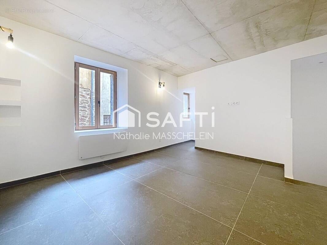 Photo 1 - Appartement à BAGNOLS-EN-FORET