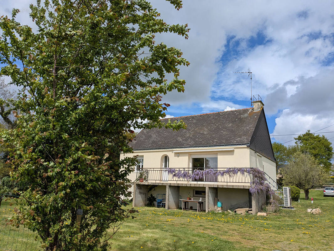 Maison à LANOUEE