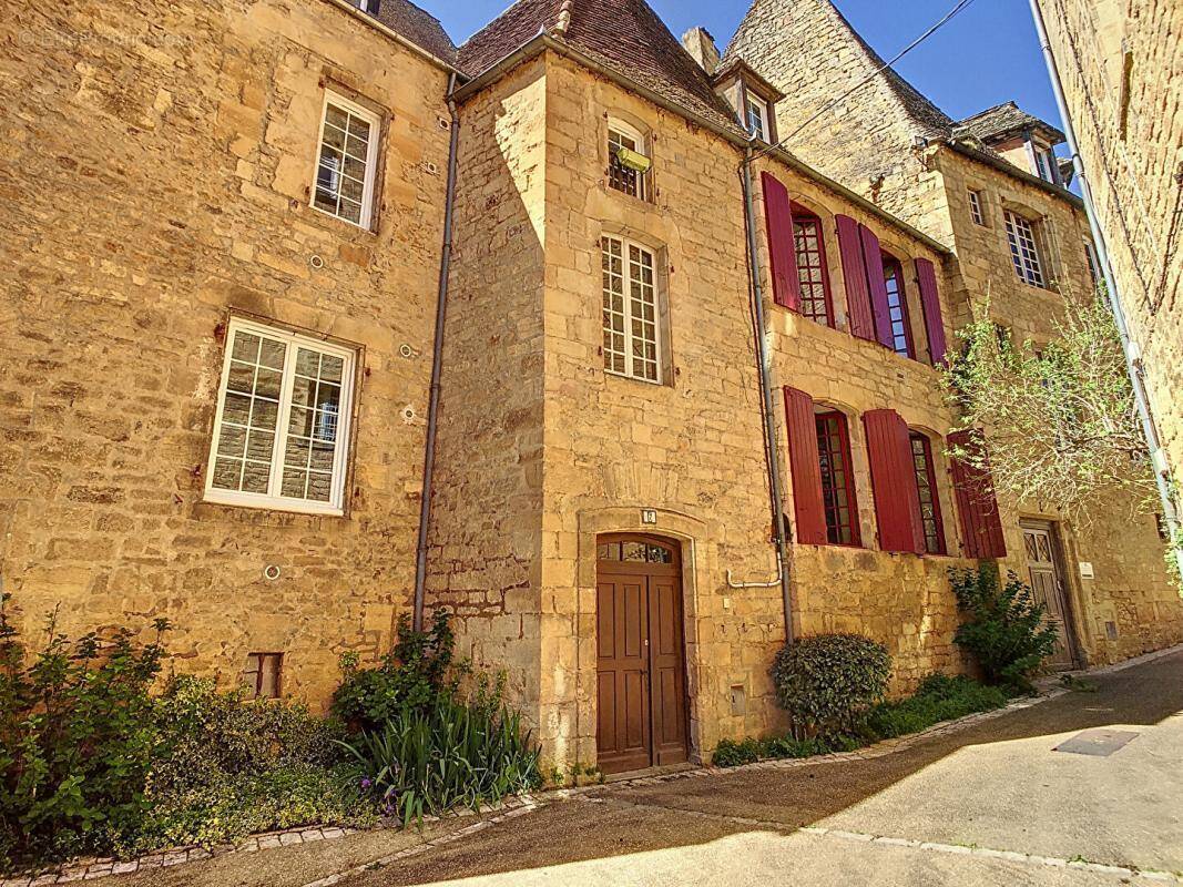Appartement à SARLAT-LA-CANEDA