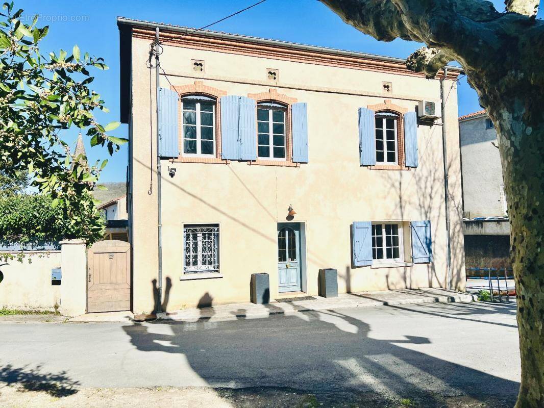 Maison à SAINT-JUERY