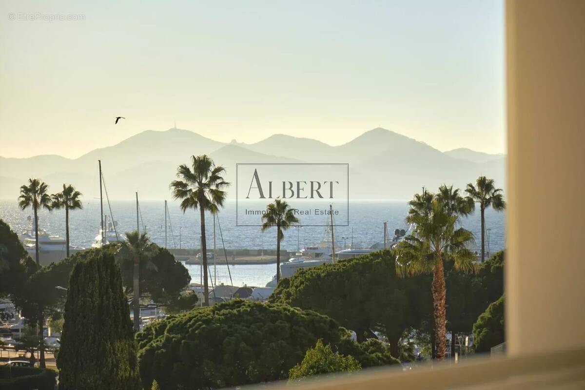 Appartement à CANNES