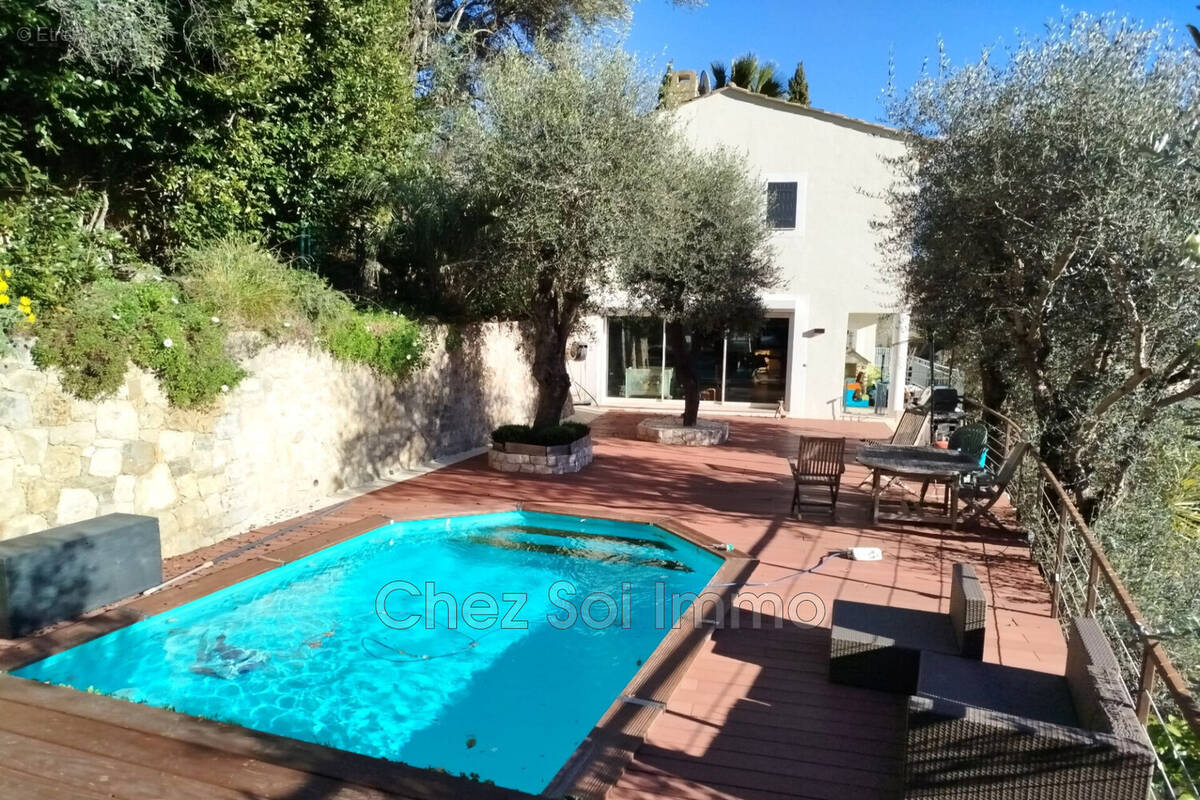 Maison à GRASSE