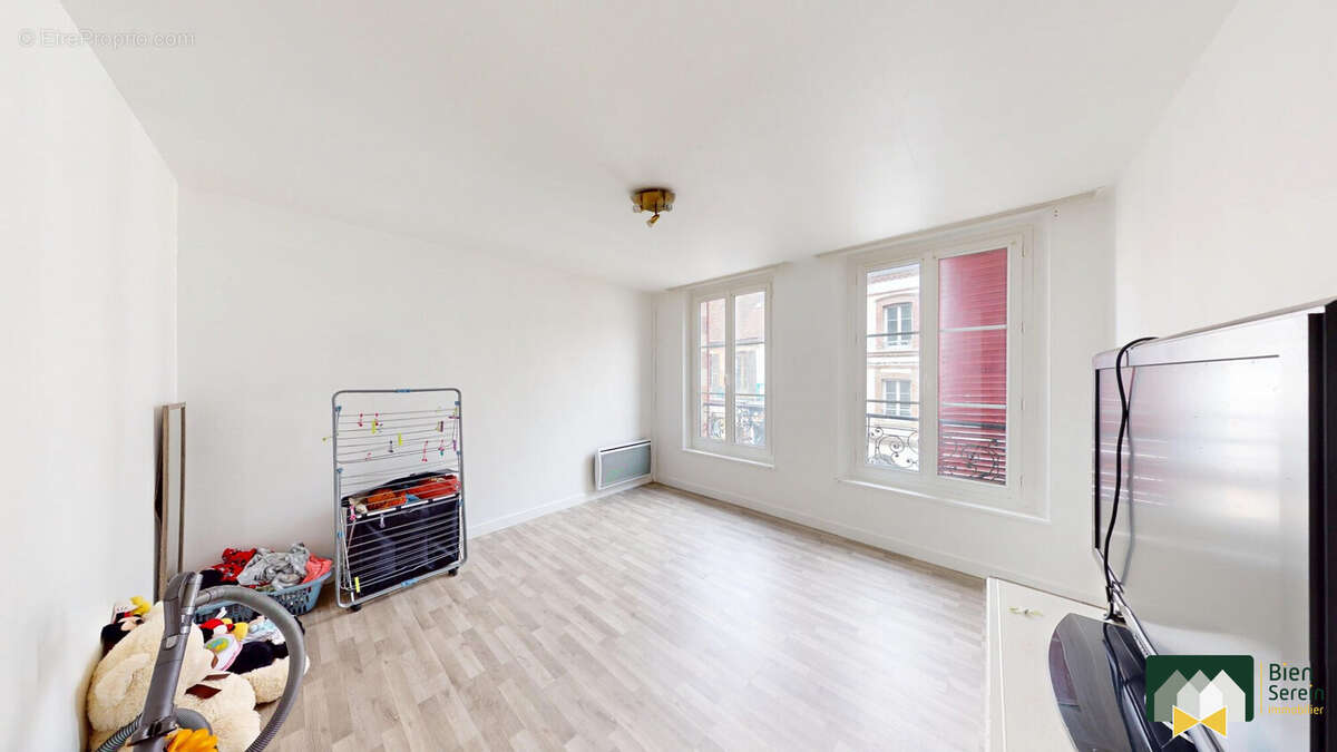 Appartement à CHATEAUNEUF-EN-THYMERAIS