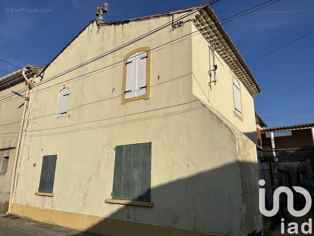 Photo 1 - Maison à JONQUIERES-SAINT-VINCENT