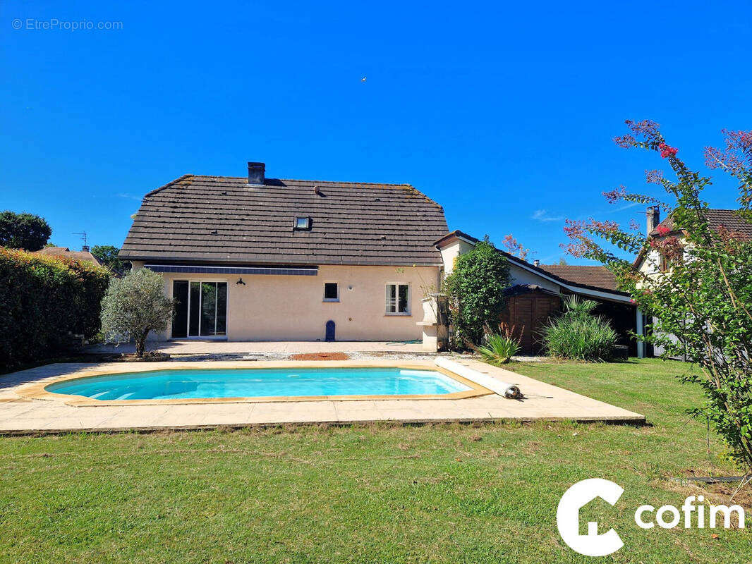 Maison à SERRES-CASTET