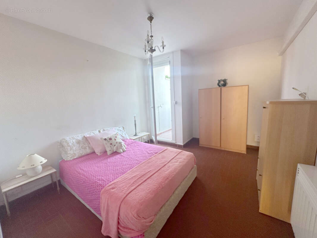 Appartement à MAUGUIO