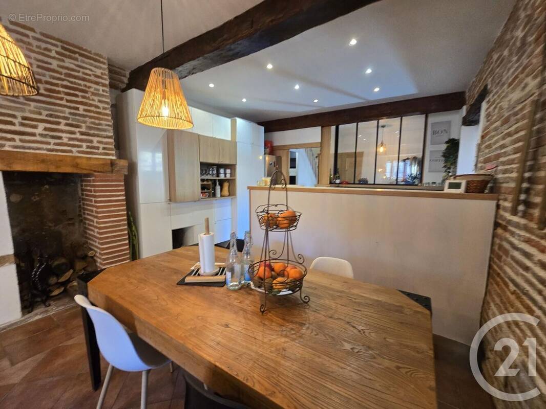 Maison à CARBONNE