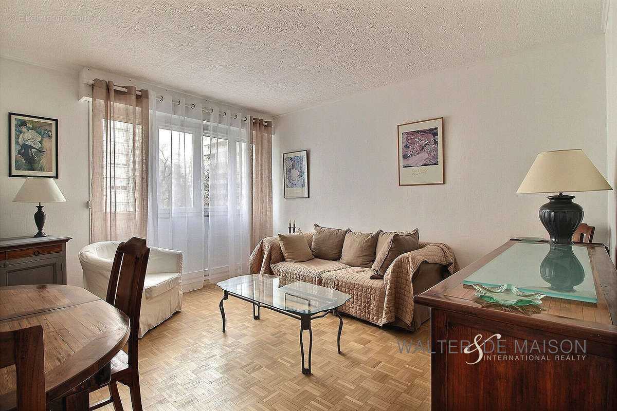 Appartement à SAINT-GRATIEN
