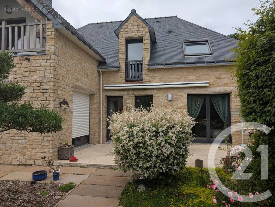 Maison à GUIDEL