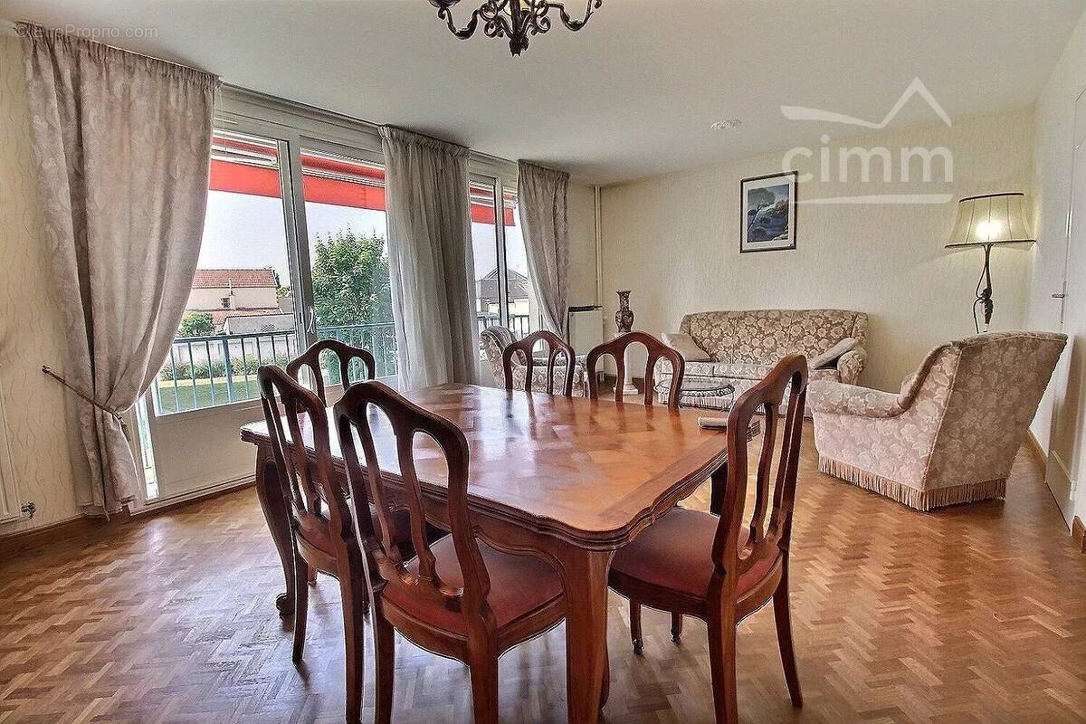 Appartement à SAINT-PIERRE-DES-CORPS