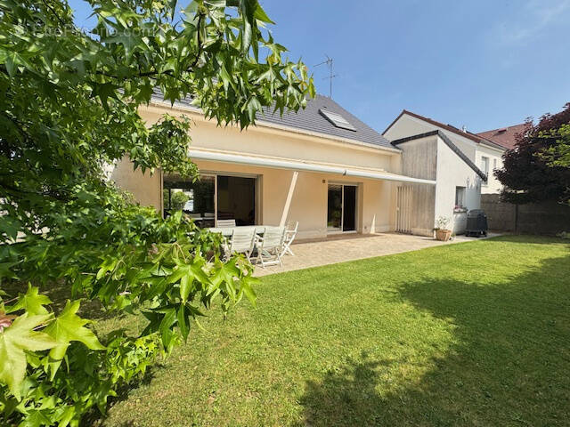 Maison à ORMESSON-SUR-MARNE