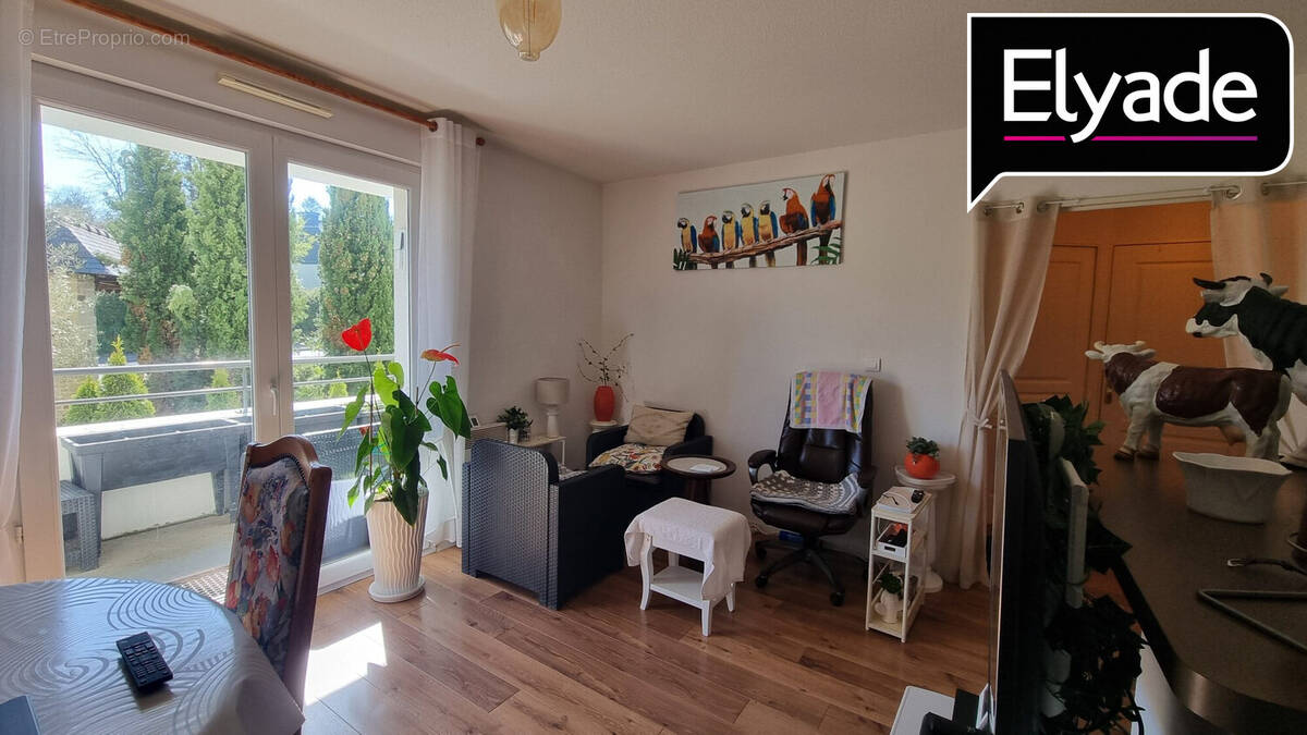 Appartement à PLOUBEZRE