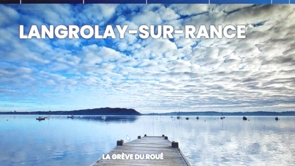 Terrain à LANGROLAY-SUR-RANCE