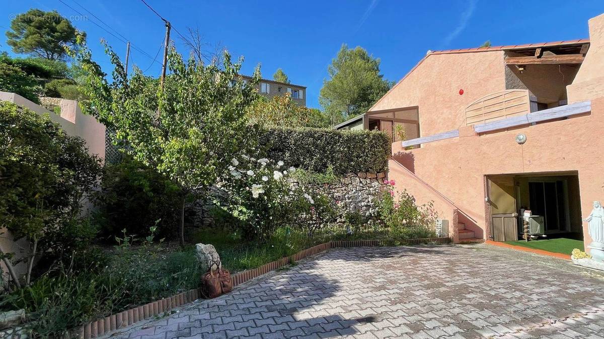 Maison à MONTFORT-SUR-ARGENS