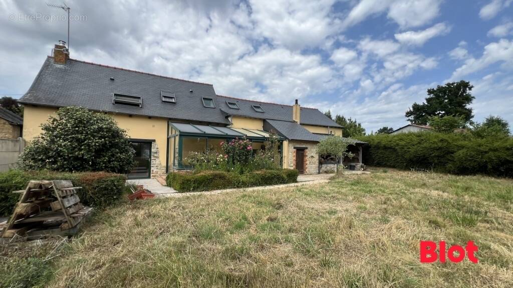 Maison à SAINT-AUBIN-D&#039;AUBIGNE