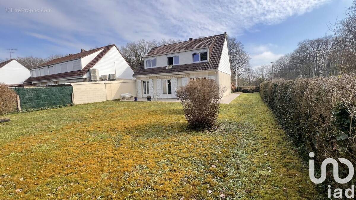 Photo 1 - Maison à SAVIGNY-LE-TEMPLE