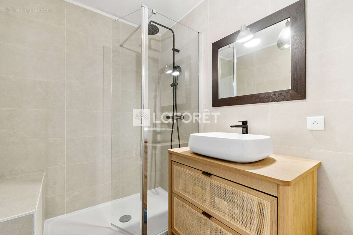 Appartement à SURESNES