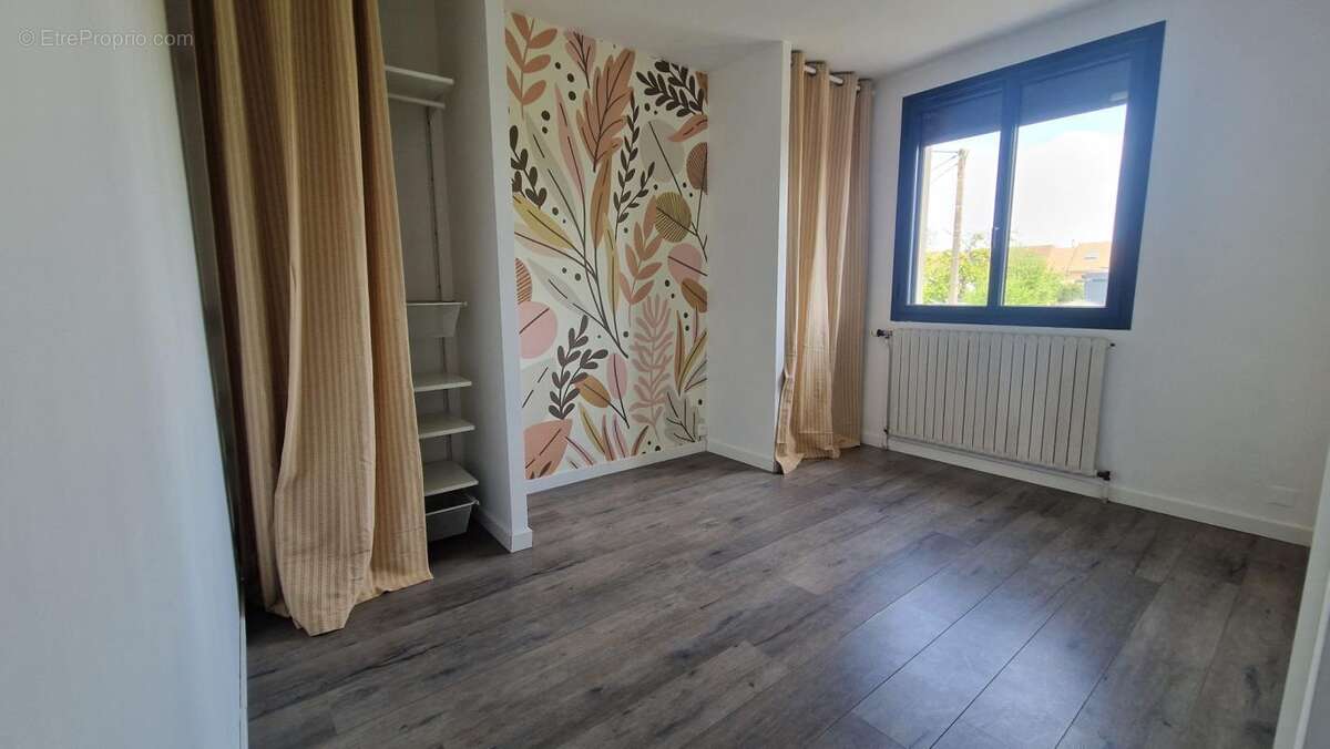Maison à LA SUZE-SUR-SARTHE