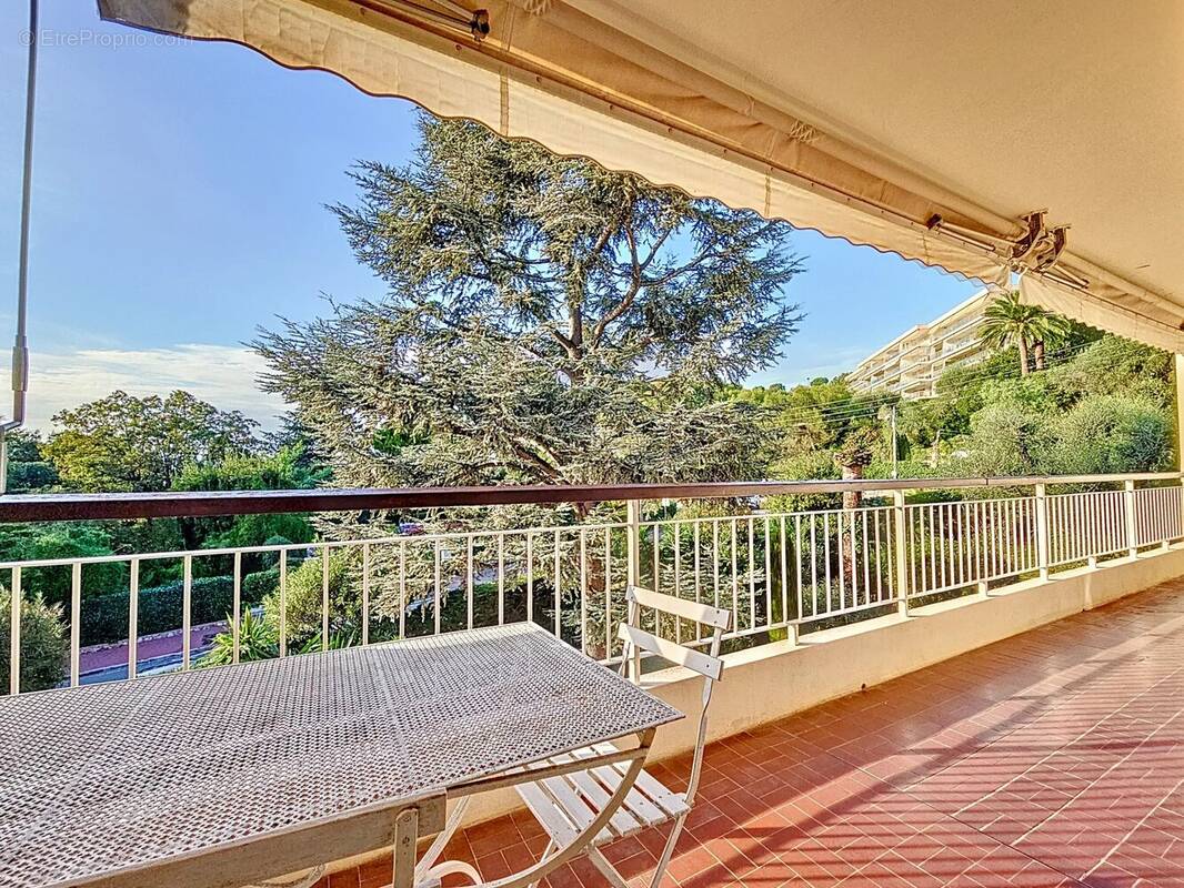 Appartement à LE CANNET
