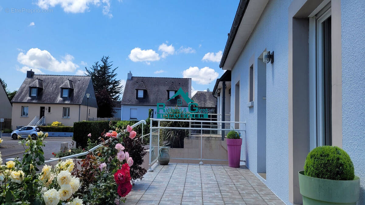 Maison à NOYAL-SUR-VILAINE