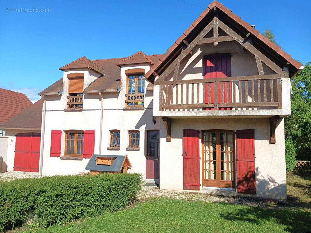 Maison à JOIGNY