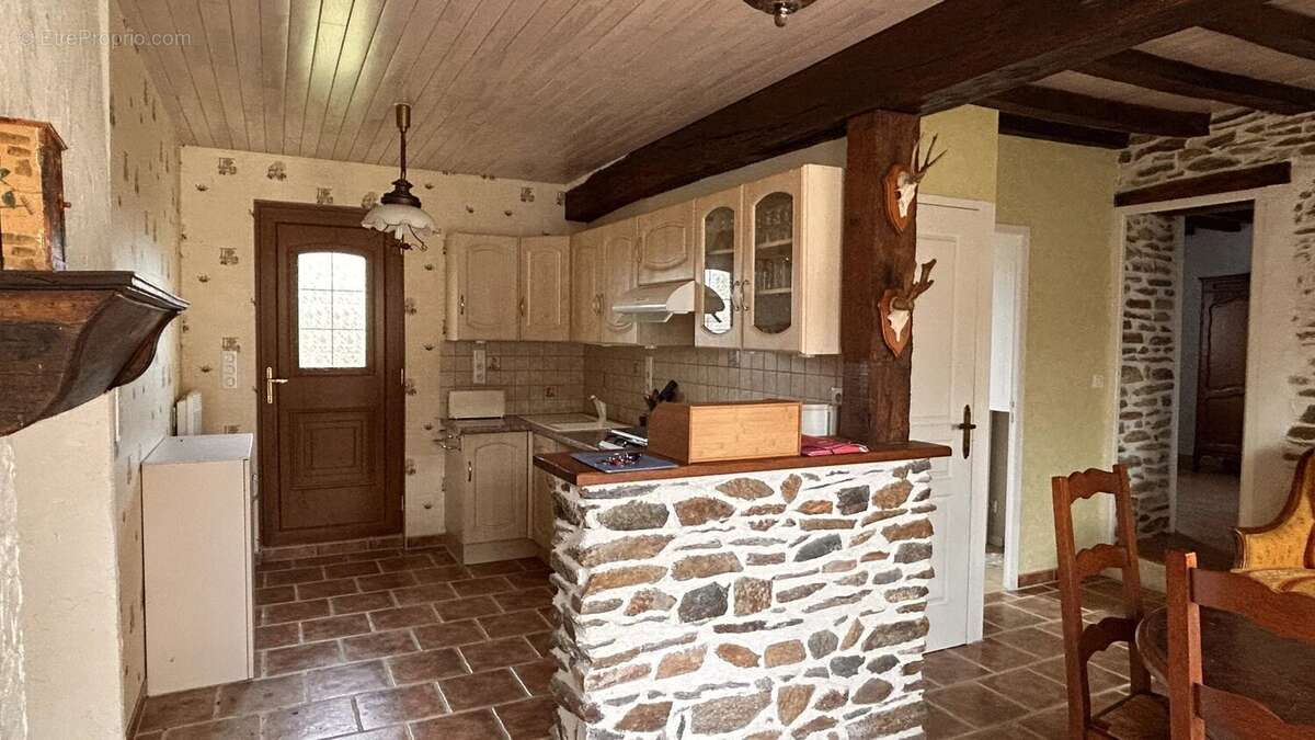 Maison à GARGILESSE-DAMPIERRE