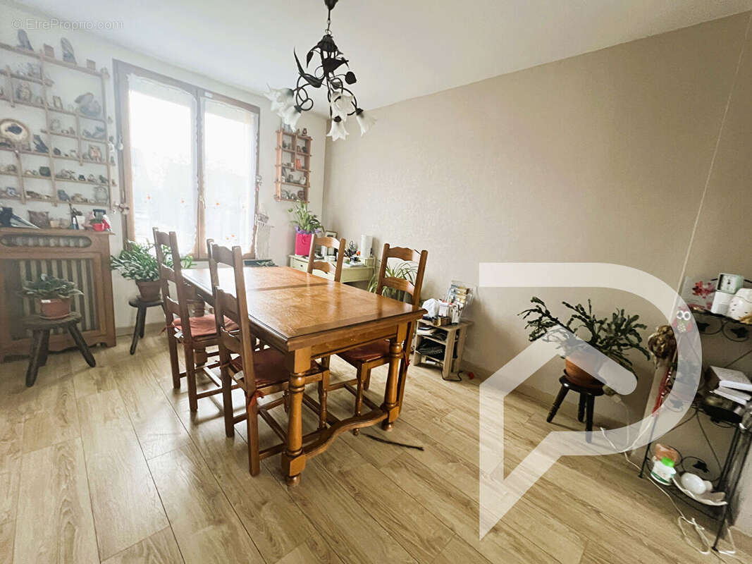 Maison à PERSAN