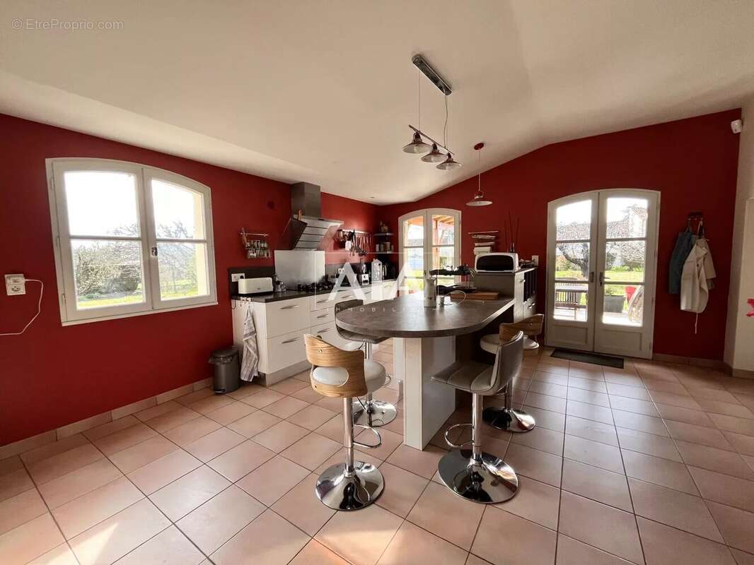 Maison à MAINE-DE-BOIXE