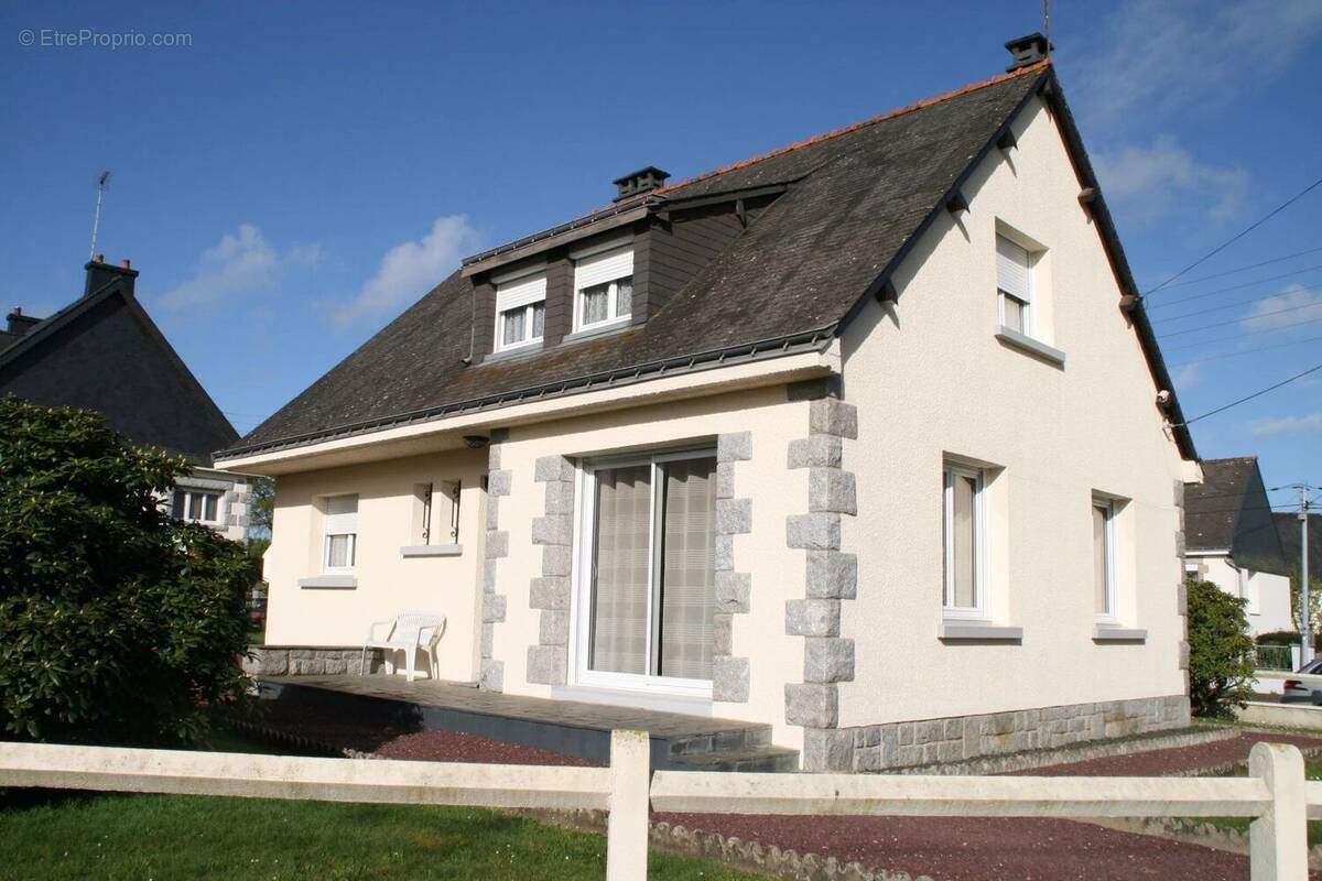 Maison à JOSSELIN