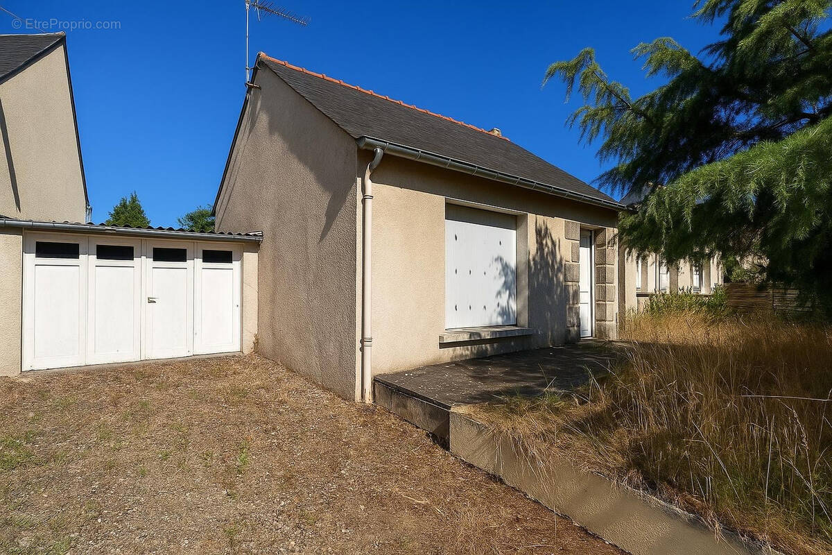 Maison à SAINT-JACUT-DE-LA-MER