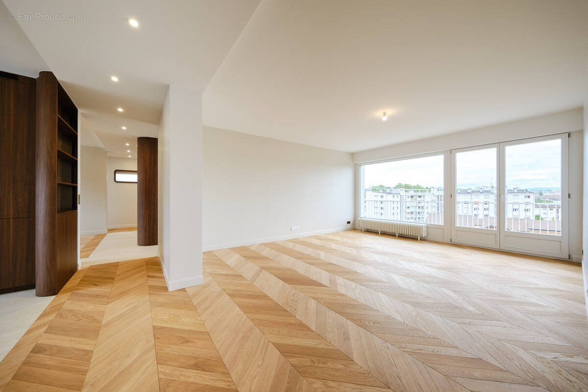 Appartement à ANNECY-LE-VIEUX