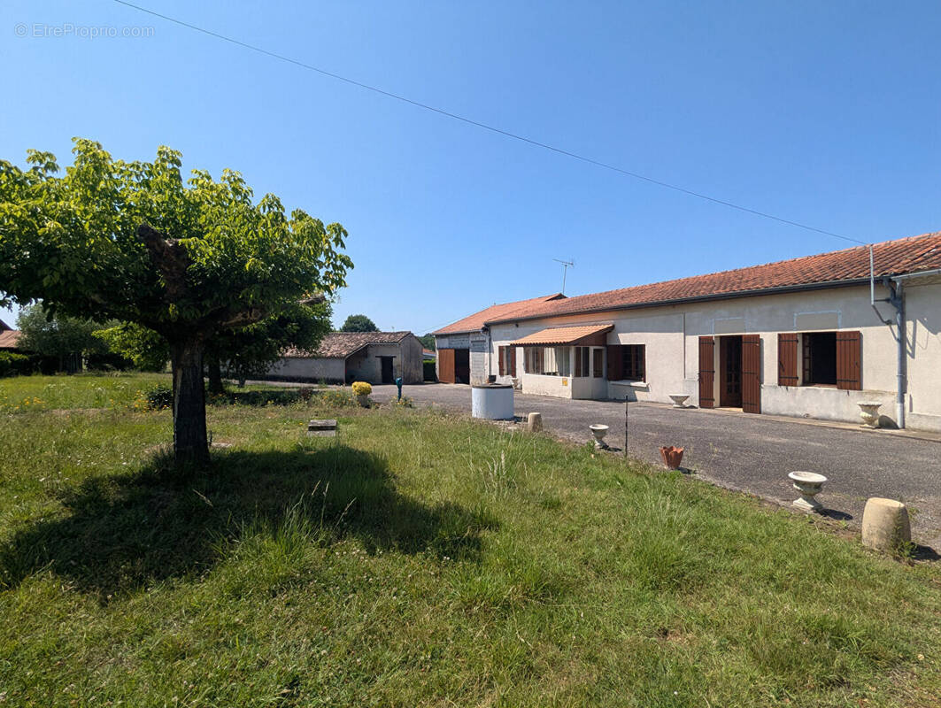 Maison à SAINT-ANDRE-DE-CUBZAC