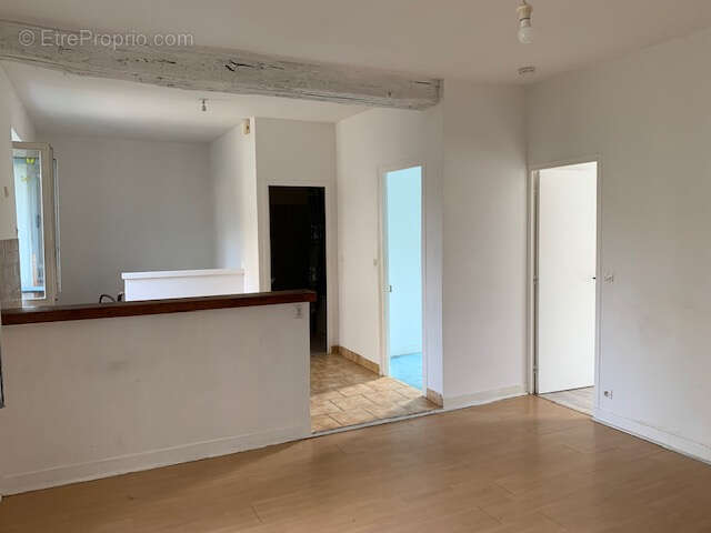 Appartement à AUVERS-SAINT-GEORGES