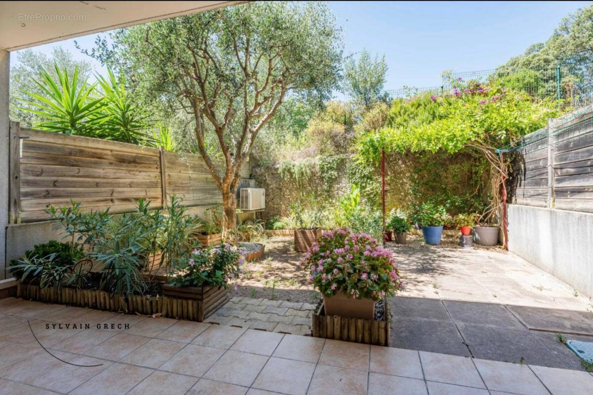 Appartement à MARSEILLE-14E