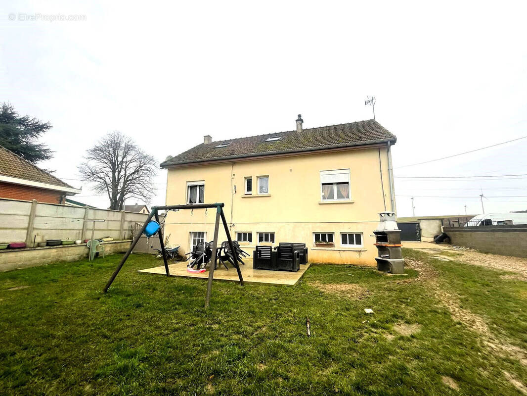 Photo 1 - Maison à MONTDIDIER