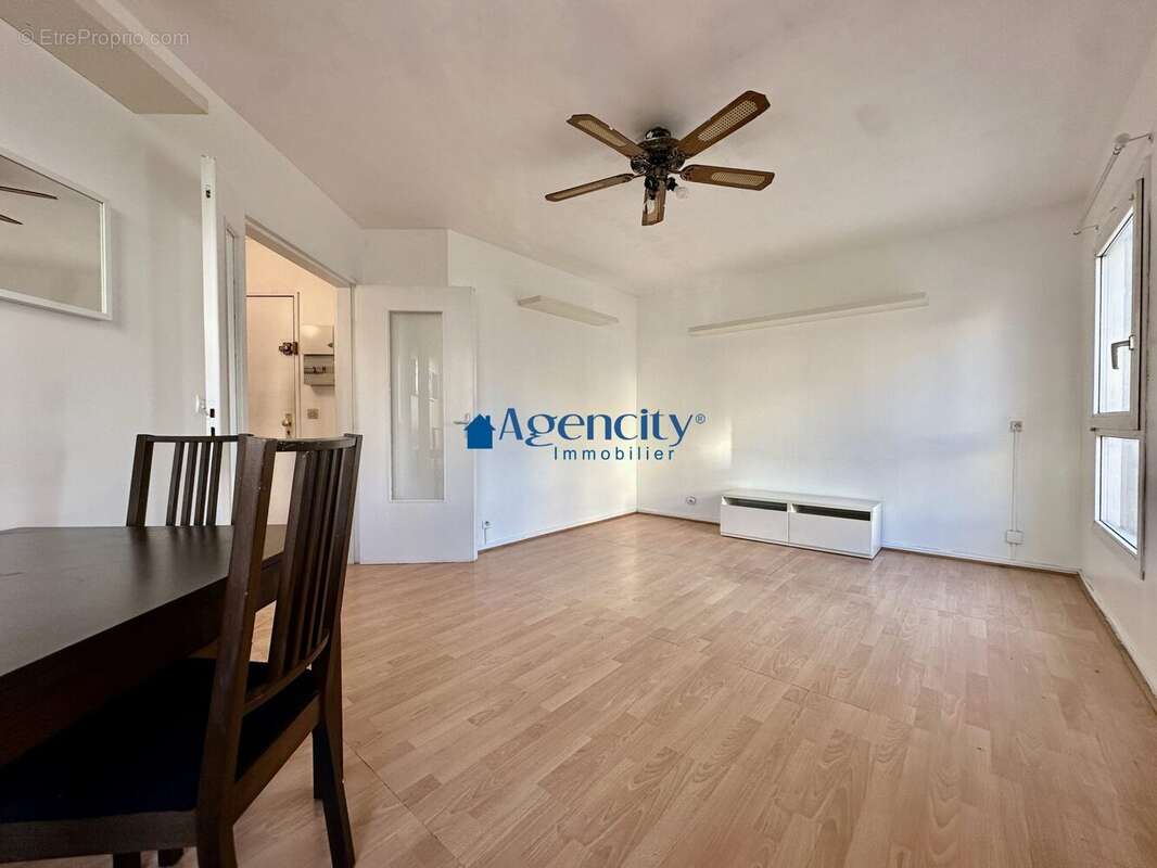 Appartement à TORCY