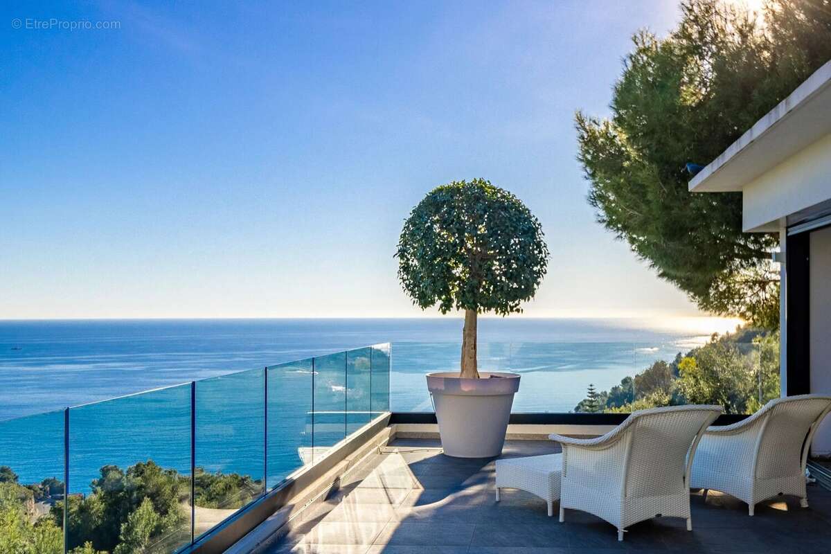 Maison à EZE