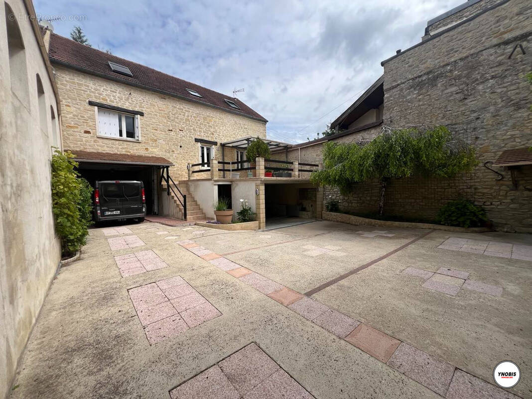 Maison à CHAPET